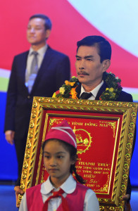 doanh nhan xuat sac tinh dong nai 2 png 196x300